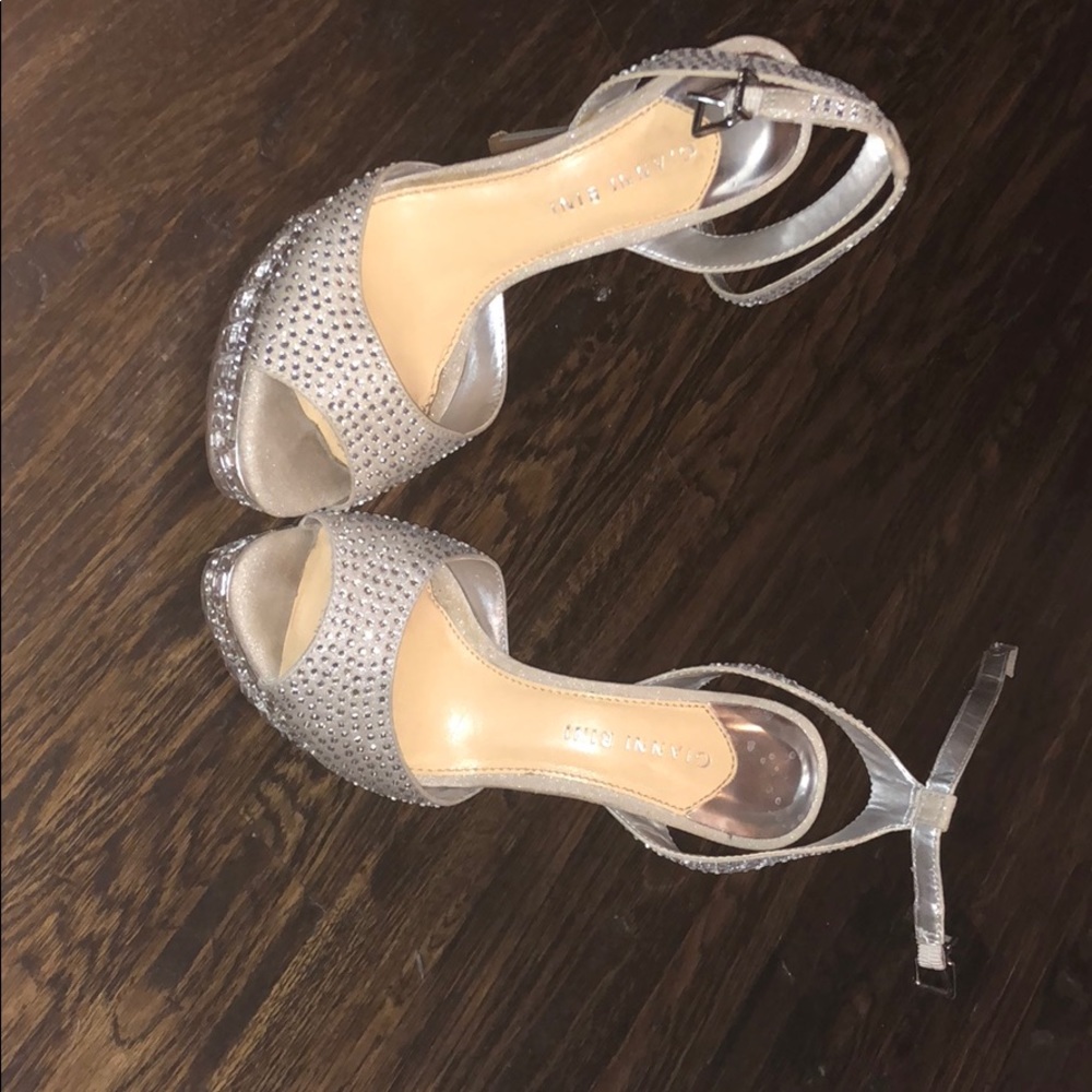 Silver Gianni bini peep toes